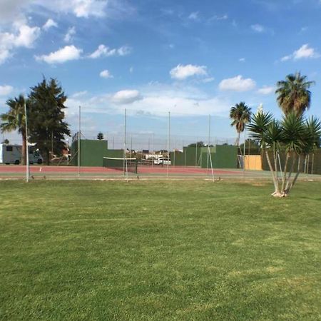 Piso En Apartaclub La Barrosa Chiclana de la Frontera Ngoại thất bức ảnh